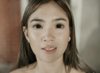 Heaven Peralejo stars as a vampire on the music video of Sponge Cola’s “Kung Ako Ang Pumiling Tapusin Ito”