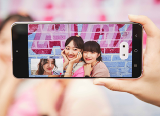Fan of mobile vlogging? Samsung has an epic smartphone for that!