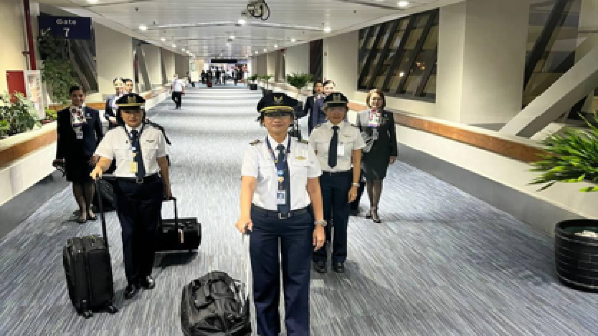 PAL FLIES AN ALL-FEMALE FLIGHT TO GUAM | TheManilaPost.net